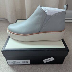 NWT J/Slides Light Gray Leather Mika - Women's 9M